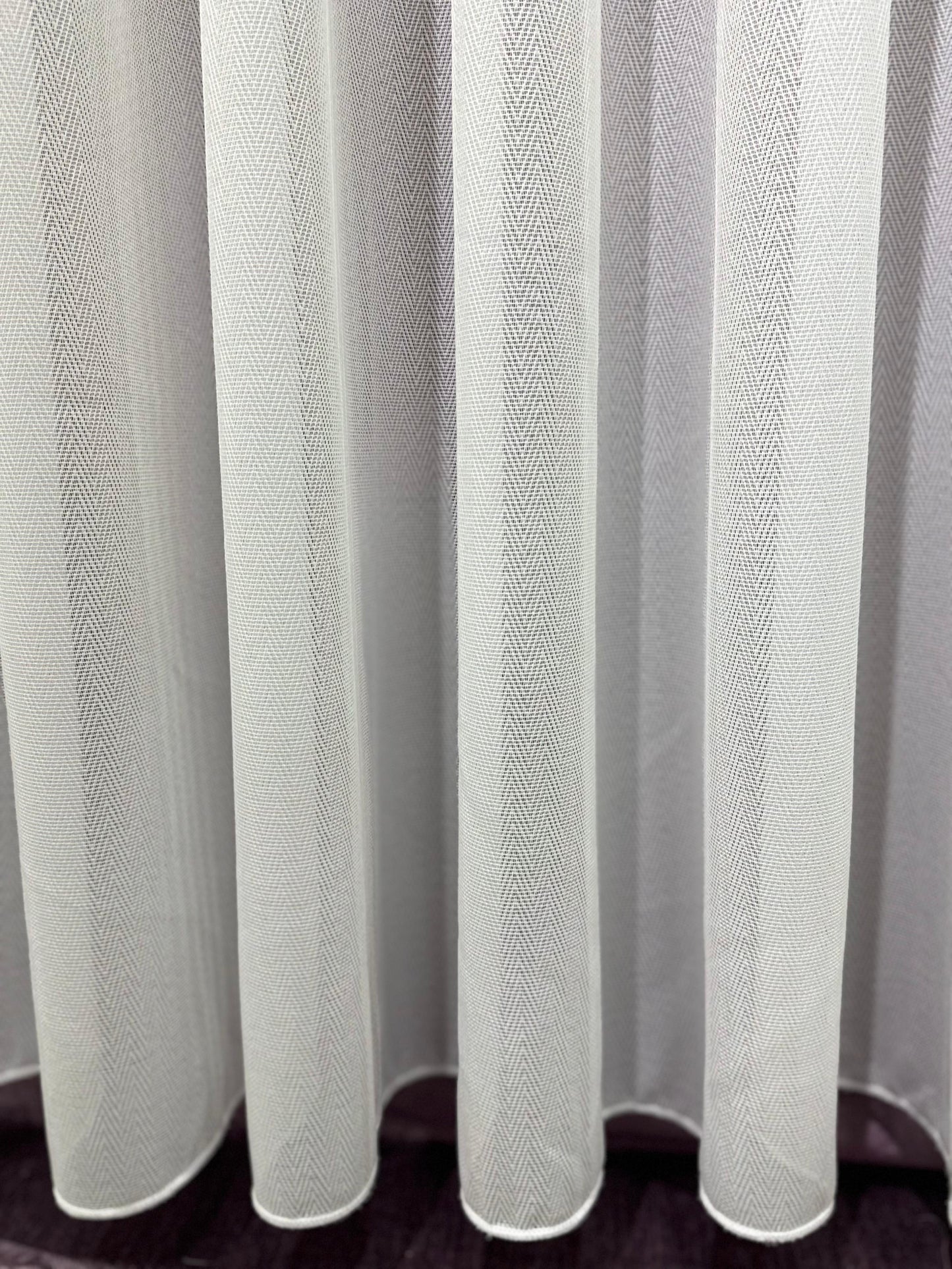 Balık Sırtı Tül Perde – Modern Dokuma Tasarım